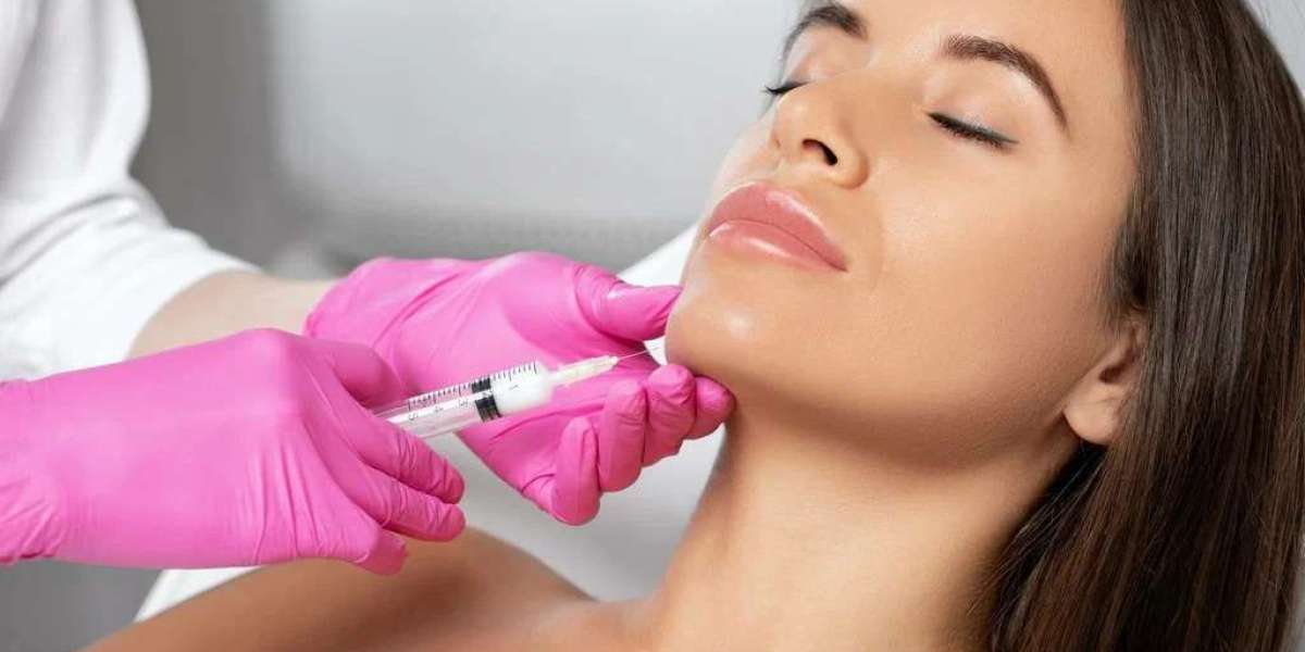 Double Chin Treatment in Islamabad: Restore Your Jawline at Enfield Royal Clinic in Islamabad.