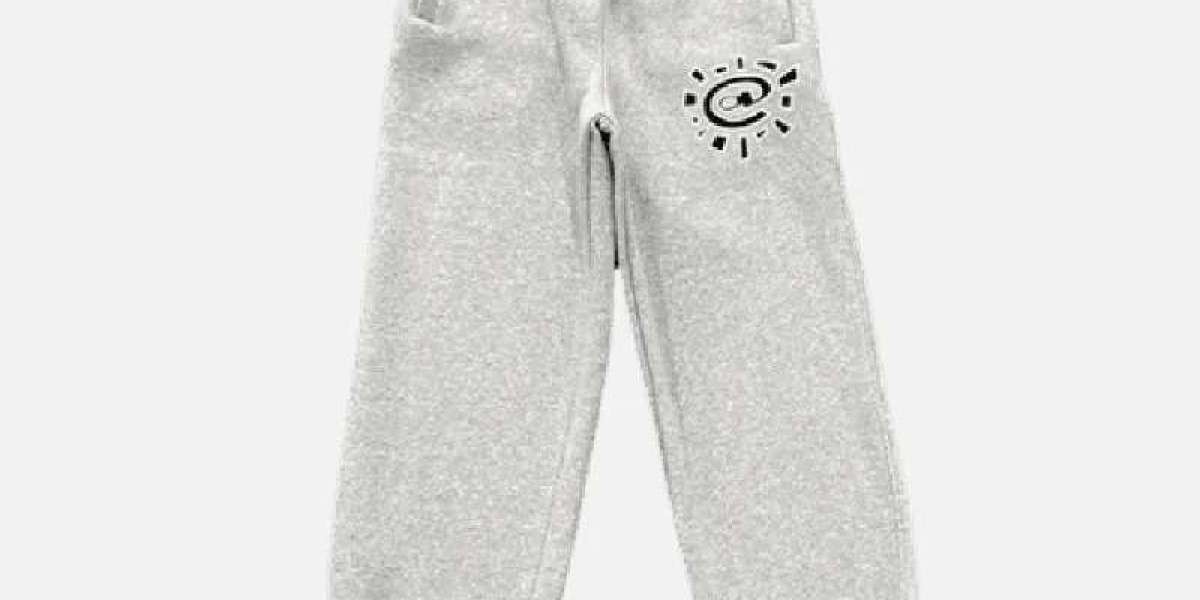 The Rise of Adwysd Clothing in Modern Streetwear