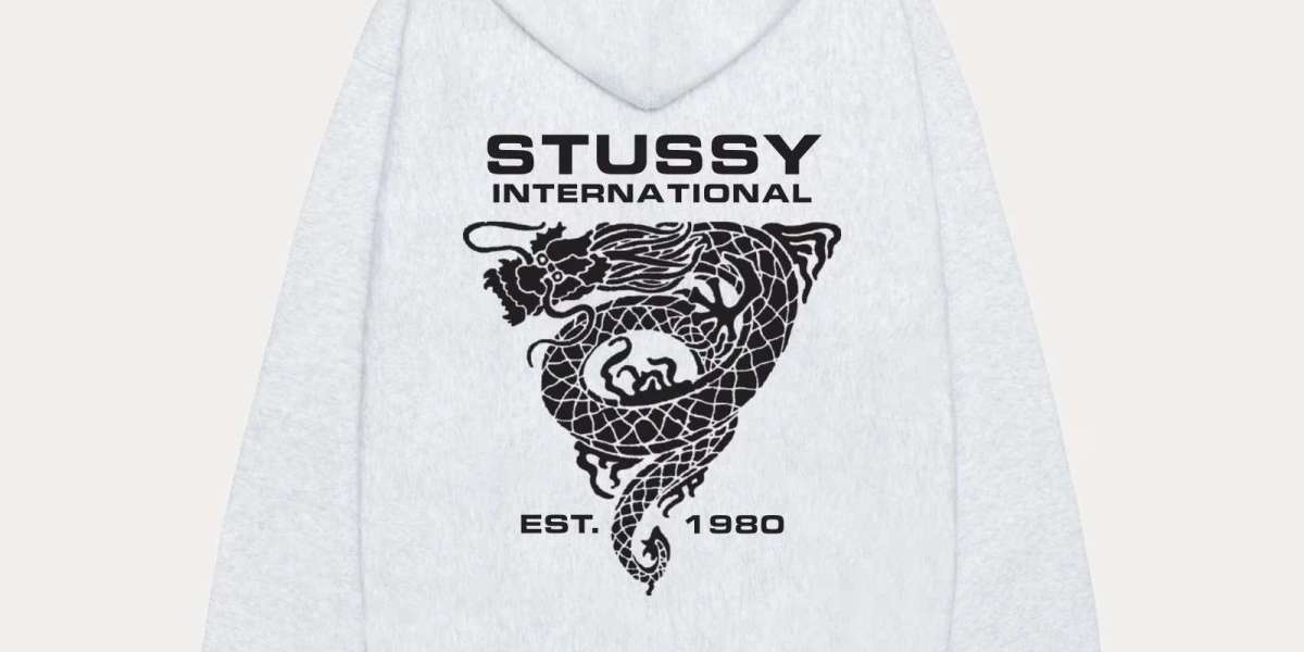 The Story Behind the Stussy Logo: How a Signature Became a Streetwear Icon